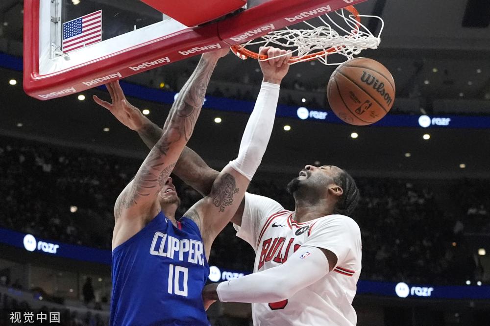 了对方防线 了对方防线