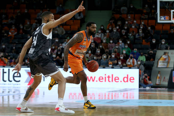 他多次在第 他多次在第